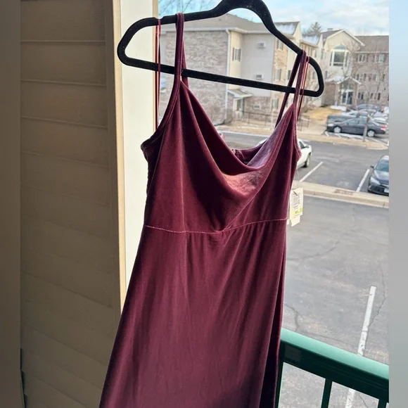 🆕Taylor Petite Velvet Midi Dress Burgundy Wine Slip Size4P Elegant Evening Party - Picture 5 of 17